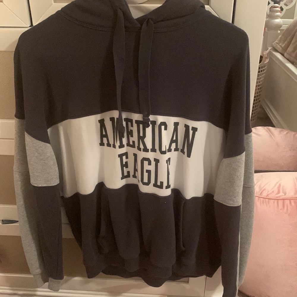 american eagle sweatshirt